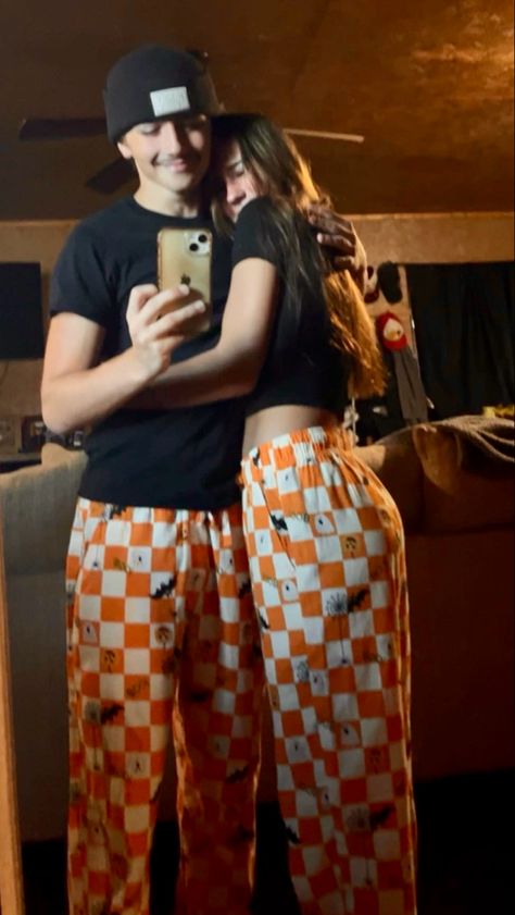 Matching pj’s, matching couples outfits, matching outfits, Halloween pj’s, comfy, comfy pj’s, matching, couples aesthetic, Halloween aesthetic, autumn Couple Outfit Pics, Matching Pjs Halloween Couple, Halloween Couple Night In, Halloween Stuff To Do With Boyfriend, Couple Matching Halloween Pajamas, Halloween Night With Boyfriend, Sleepover Couple Aesthetic, Cute Fall Boyfriend Pictures, Halloween Matching Pajamas Couple