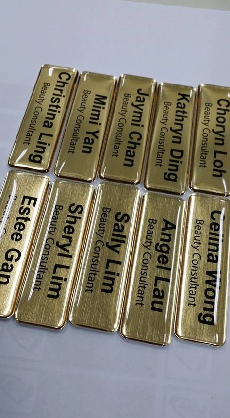 Customized Name badge/ Epoxy Name Tag Supplier Malaysia Batches Design Ideas, Name Badges Ideas, Cool Name Tags, Name Tag Design Ideas, Teacher Name Tag, Army Names, Gift Packaging Design, Name Tag Design, Name Plates For Home