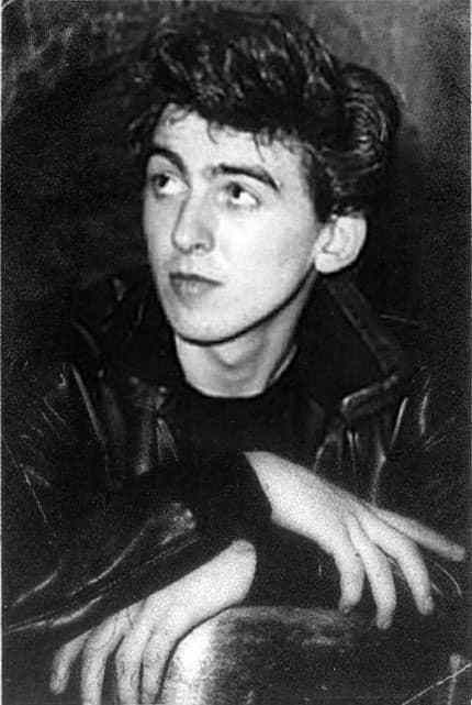 George Harrison at the Cavern Club, Liverpool, 1961 Hamburg, George Harrison Young, The Quarrymen, Beatles George Harrison, Beatles George, Beatles Photos, John Lennon Beatles, Teddy Boys, Beatles John