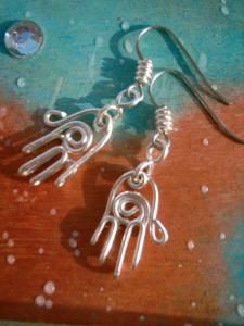 wire wrapped jewelry Ideas, Craft Ideas on wire wrapped jewelry Anel Tutorial, Bijoux Fil Aluminium, Wire Jewelry Designs, Diy Wire Jewelry, Wire Work Jewelry, Work Jewelry, Handmade Wire Jewelry, Funky Jewelry, Wire Wrapped Earrings