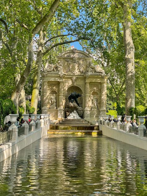 Luxembourg Gardens Aesthetic, Jardin Luxembourg Paris, Luxembourg Aesthetic, Paris Locations, Paris Gardens, European Gardens, Paris Shoot, Scenic Backgrounds, Paris Garden