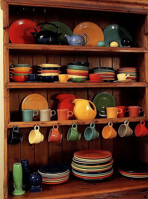 Fiesta Kitchen, Colorful Dishes, Fiesta Dinnerware, Homer Laughlin, Mexican Style, Beautiful Dishes, Vintage Dishes, Going Home, Vintage Pottery