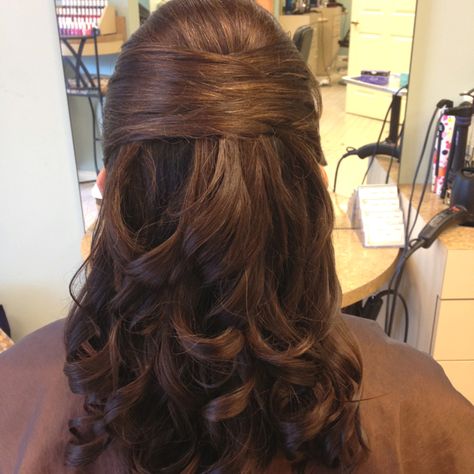 Basket-weave half-up with curls. Done by Kelly at Custom Cuts in Midland Park NJ! Basket Weave Hairstyle, Basket Weave Hair, Hair Basket, Hair Done, Hair Stylies, Nails 2024, Blair Waldorf, Basket Weave, Fall Nails