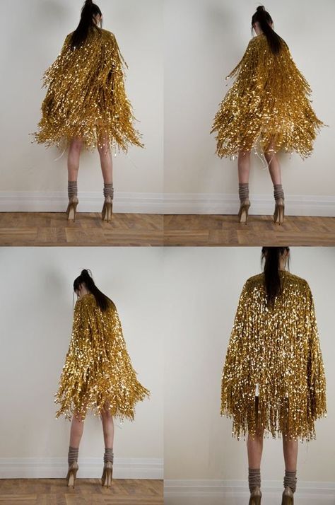 Simple Lovely: 7000 Strands of Tinsel (And Other Ways I *Tried* To Simplify in December) Mode Editorials, Festival Chic, Look Festival, Textil Design, Gold Fringe, Outfit Chic, Vogue India, Ropa Diy, Gold Sequins