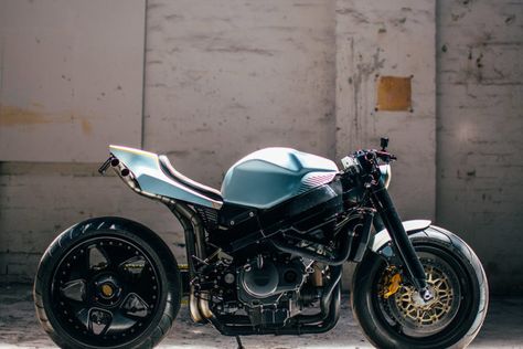 Gnarly: This Honda CBR street fighter from Australia has a 240-section rear tire. Honda Fireblade, Street Fighter Motorcycle, Honda Vfr, Мотоциклы Cafe Racers, Super Cub, Retro Cafe, Cafe Racing, Bike Exif, Cafe Racer Bikes