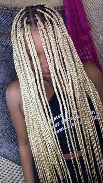 Color 613 Knotless Braids, 613 Knotless Braids, Knotless Braids Color, Small Knotless Braids, Braids Color, Small Knotless, Boho Knotless, 613 Blonde, Sew Ins