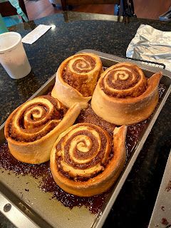 Gaston Cinnamon Roll Recipe, Gastons Tavern Cinnamon Roll, Giant Fluffy Cinnamon Rolls, Cinn Rolls, Giant Cinnamon Rolls, Gastons Tavern, Easy Cinnamon Rolls Recipe, Disney Foods, Perfect Bun