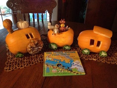 Turn pumpkins and gourds into a Pumpkin Carving Train with your favorite Little Engineer for Halloween. Add his/her favorite Little People animals and chug along the way! Choo-Choo! Oh, don't forget to read a train book with them! Pumpkin Train Ideas, Train Pumpkin Carving, Pumpkin Train, Pumpkin Board, Calabazas Halloween, Train Pumpkin, Pumpkins And Gourds, Pumpkin Carving Contest, Pumkin Carving