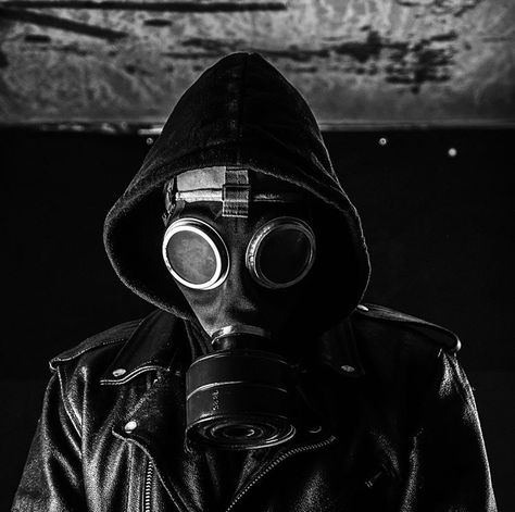 #gasmask Gas Mask Art, Danse Macabre, Masks Art, Gas Mask, The Doctor, Book Aesthetic, Short Film, Bristol, Cyberpunk