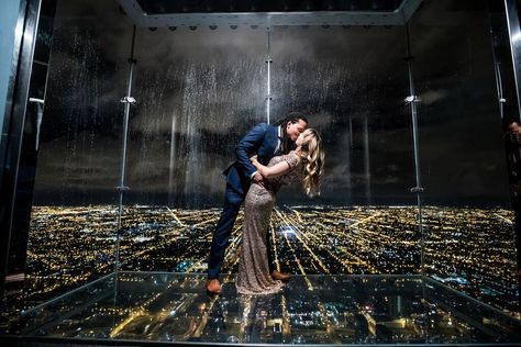 Save the Date Photos at Skydeck Chicago in the Willis Tower Chicago Skydeck Photo Ideas, Willis Tower Picture Ideas, Skydeck Chicago Pictures, Bday Poses, Skydeck Chicago, Save The Date Pictures, Date Photos, Chicago Engagement Photos, Chicago Pictures