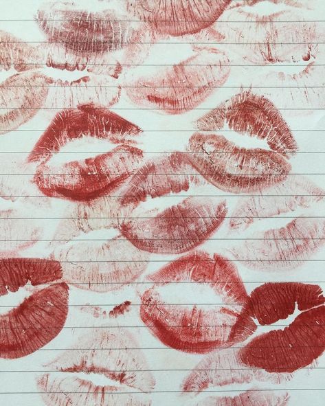 Kiss Mark Wallpaper, Aesthetic Kiss, Kiss Marks, Kiss Mark, Kiss Pictures, Aesthetic Pinterest, Wallpaper Aesthetic, Kiss, Red