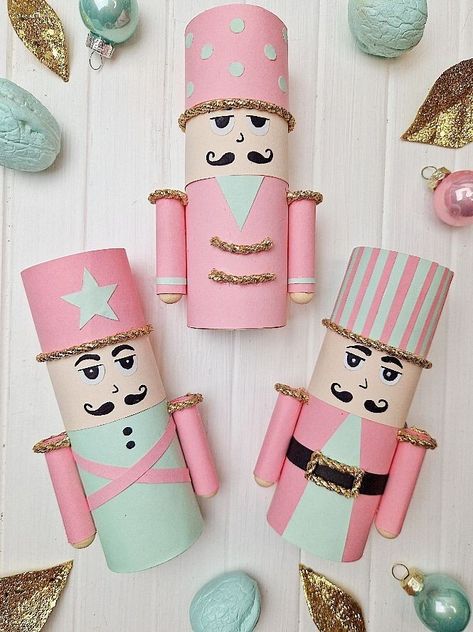 Nutcracker Crafts, Christmas Tutorial, Ward Christmas Party, Christmas Toilet Paper, Christmas Arts And Crafts, Noel Diy, Toilet Paper Roll Crafts, Paper Roll Crafts, Navidad Christmas