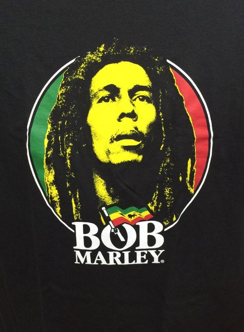 Rasta Tattoo, Bob Marley Lion, Colored Bobs, Bob Marley T Shirts, Bob Marley Pictures, Jamaican Flag, Logo Face, Black Bob, Rasta Colors