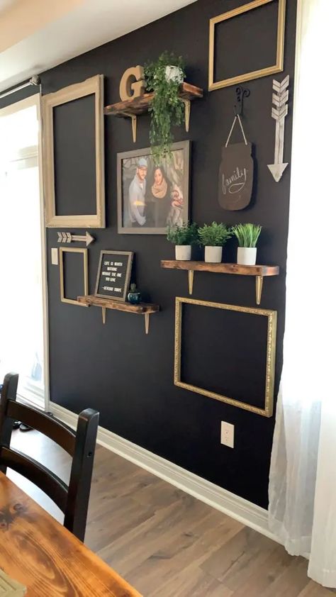 Chalkboard Sign Ideas, Family Command Center Wall, Chalkboard Wall Kitchen, Kitchen Blackboard, Chalkboard Walls, Chalkboard Wall Decor, Dining Room Accent Wall, Home Command Center, Rental Home Decor