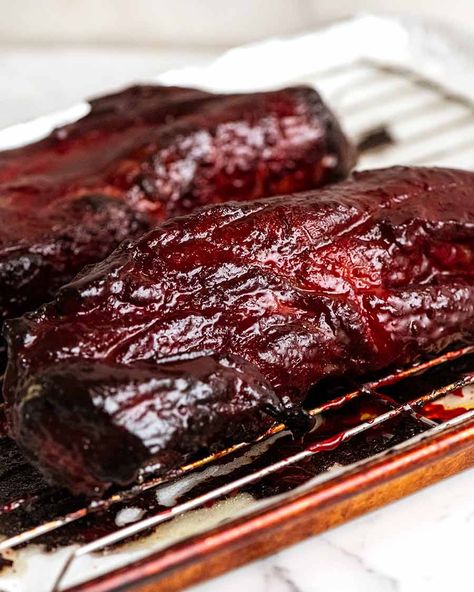 Char Siu Pork - Chinese BBQ Pork fresh out of the oven Asian Bbq Pork, Pork Belly Recipe Oven, Char Siu Pork Recipe, Char Sui Pork, Pork Oven, Pork Chinese, Char Sui, Chinese Roast Pork, Bbq Pork Recipes