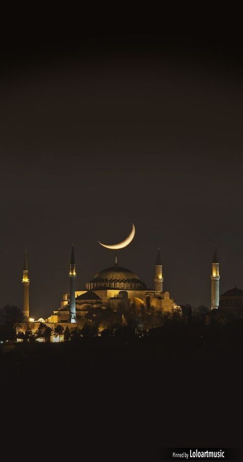 Ramadan Mubarak Wallpapers, Hagia Sophia Istanbul, Mekka Islam, Mosque Art, Arsitektur Masjid, Islamic Wallpaper Hd, Mosque Architecture, Mecca Wallpaper, Blue Mosque