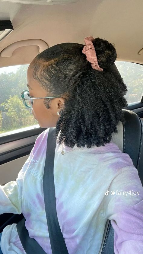 Feminine Natural Hairstyles Black Women, Easy Hairdos For Curly Hair, Natural Hair Styles For 4c Hair, Twist Outs On Natural Hair Hairstyles, Professional Natural Hairstyles For Work, Natural Hair Clip Ins Hairstyles, Braid Out Hairstyles Natural Hair, Twist Outs On Natural Hair Short, Type 4 Natural Hairstyles