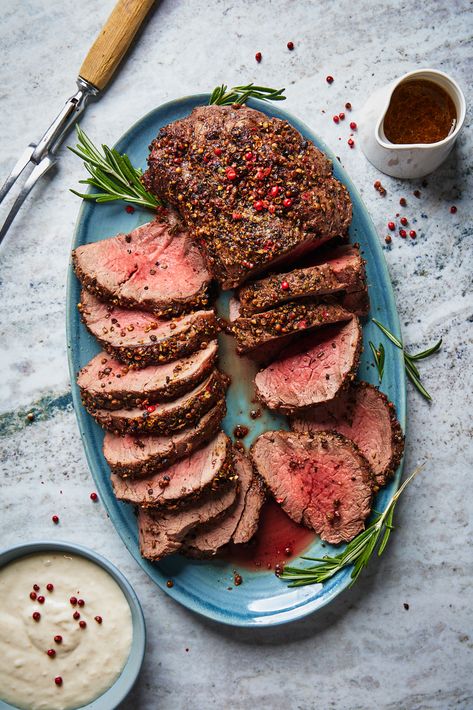 Beef Photography, Festive Buffet, Beef Tenderloin Roast Recipes, Meat Photography, Roasted Beef Tenderloin, Beef Tenderloin Recipes, Roast Meat, Roasted Beef, Beef Tenderloin Roast