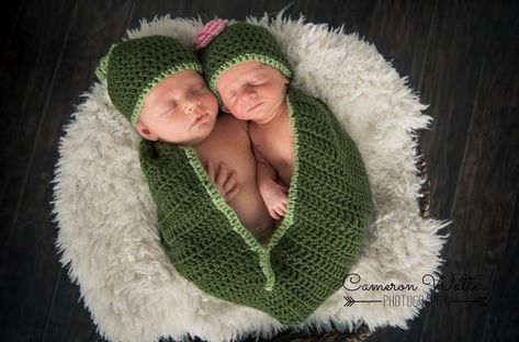 Twin Baby Shower Gifts, Newborn Cocoon, Girl Hats, Crochet Photo Props, Twin Photography, Crochet Baby Cocoon, Two Peas In A Pod, Crochet Newborn, Expecting Twins