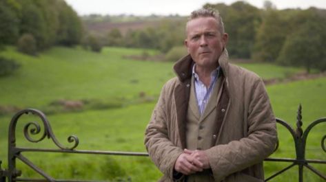 ESCAPE to the Country’s Jules Hudson broke the show’s rules for his latest property search. Monday’s instalment of the BBC One show saw the presenter, 51, trying to find Kerry and Mark from Surrey their dream home for £650,000 in Somerset. The couple made it clear that they wanted four bedrooms, an annexe for Kerry’s mum […] Escape To The Country, Uk Tv Shows, Country Gentleman, Rule Breaker, Bbc One, Phone Wallpaper Design, Today Episode, Unique Business, Wallpaper Design