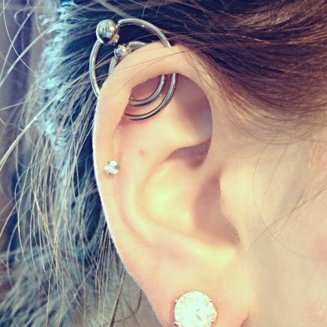 Orbital piercing Double Orbital Piercing, Helix Orbital Piercing, Flint Lockwood, Piercing Art, Orbital Piercing, Think Tattoo, Ear Stretching, Pretty Ear Piercings, Piercing Ideas