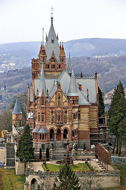 #Beauty. German Castle:::> drachenburg Bonn #Travel Drachenburg Castle, Bonn Germany, Old Castle, Castle Aesthetic, European Castles, Germany Castles, Castle House, Chateau France, Fantasy Castle