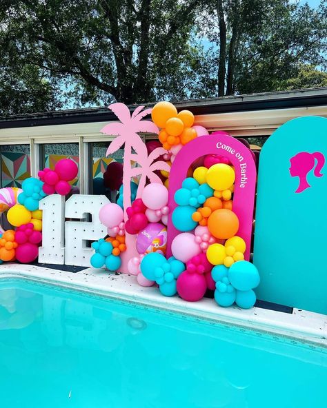 Barbie And Ken Birthday Party, Barbie Swim Party, Barbie And Ken Birthday Party Ideas, Ken Birthday Party, Barbie And Ken Party, Kids Pool Party Birthday, Barbie Birthday Party Ideas, Pool Party Theme, Barbie Pool