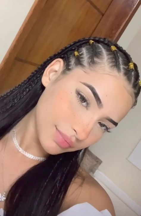 Cute Braids For Latinas, Braids Back Into A Ponytail, Tropical Braids, Dominican Braids, Braided Hairstyles Mexican, Braids For Mexican Women, Island Hairstyles, Latina Braids Hairstyles, Hard Hairstyles