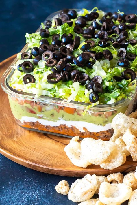 Taco Dip With Meat, Seven Layer Taco Dip, Keto Dip, Cast Iron Keto, Layer Taco Dip, 7 Layer Taco Dip, Keto Dips, 7 Layer Dip Recipe, Layered Dip Recipes