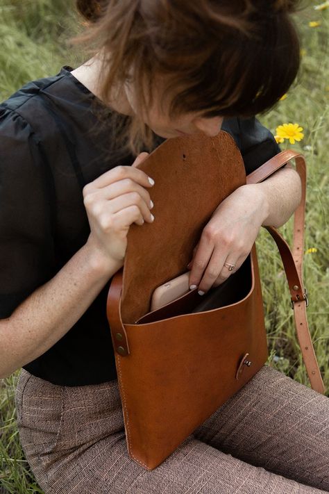 Artisan Craft Kits - Leather & Woodworking | The Crafter's Box Natural Leather Bag, Leather Bag Tutorial, Leather Bag Design, Saddle Stitch, Leather Bag Pattern, Leather Craftsmen, Leather Diy Crafts, Leather Workshop, Veg Tan Leather