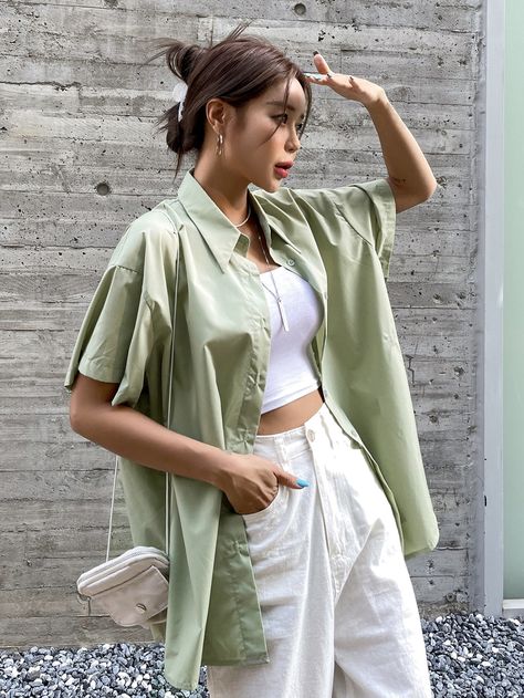 Short Sleeve Shirt Outfit, Collared Shirt Outfits, Green Shirt Outfits, Sleeve Shirt Outfit, Oversized Shirt Outfit, Outfits Con Camisa, Shirt Outfit Summer, Hijau Mint, Oversized Outfit