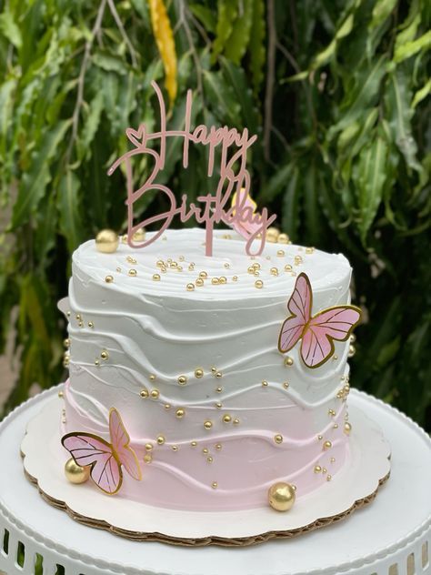 Cake Designs Women, Small Quince Cake, Women’s Birthday Cake, Cake With Butterflies, Butterfly Theme Cake, Cake Butterfly, Cake Designs For Girl, 12th Birthday Cake, 15th Birthday Cakes