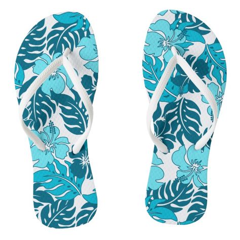 Hawaiian Outfit Women, Decorating Flip Flops, Personalized Flip Flops, Floral Flip Flops, Hawaiian Hibiscus, Vintage Aloha, Fashion Shoes Sandals, Hawaiian Outfit, Summertime Fun