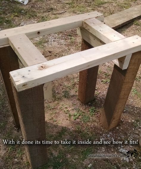 How to build a kitchen sink base @GrandmasHousDIY Rustic Kitchen Sinks, Period Kitchen, Outdoor Garden Sink, Sink Makeover, Kitchen Sink Remodel, Outside Sink, Kitchen Sink Diy, Kitchen Nooks, Outdoor Kitchen Sink