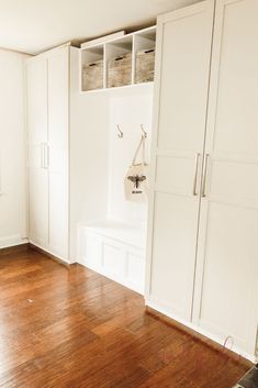 We recently did a complete mudroom makeover using an awesome IKEA hack! We are thrilled with how our budget-friendly mudroom makeover turned out. Subscribe to A Brick Home for more DIY & decorating ideas.   We actually started out with a completely bare wall and decided to make mudroom storage on the wall, since it sits right at our side entrance. Here's the before:   This room had been a lot of things, including an office and a playroom. We were never really satisfied with it and deci… Ikea Hack Mudroom Lockers, Ikea Hack Side Table, Apartment Washer, Garage Mudroom, Mudroom Cabinets, Mudroom Makeover, Office Built Ins, Ikea Wardrobe, Diy Mudroom