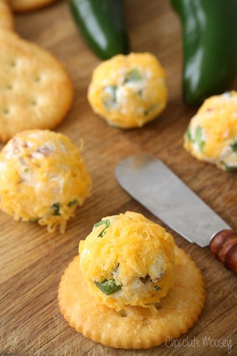 Popper Cheese Ball, Cheese Ball Bites, Football Snacks, Tailgating Recipes, Jalapeno Popper, Sweet Heat, Cheese Balls, Finger Food Appetizers, Football Food