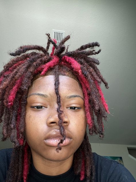 Masc Loc Hairstyles, Dread Head Studs, Hair Dye Ideas Locs, Stud Loc Styles, Brown And Pink Dreads, Locs Stud, Split Dyed Locs, Dreadlock Color Ideas Black Women, Loc Color Ideas