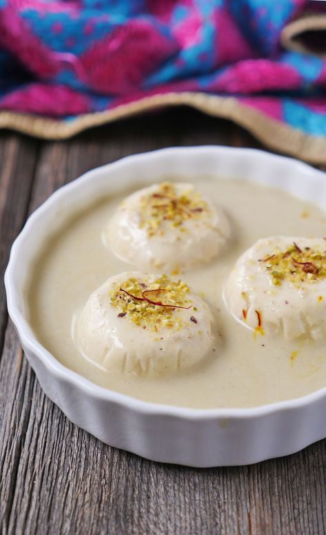 Paleo Indian Recipes, Ras Malai Recipe, Malai Recipe, Indian Cheese, Diwali Sweets, Diwali Food, Indian Dessert Recipes, Cheese Balls, Indian Sweet