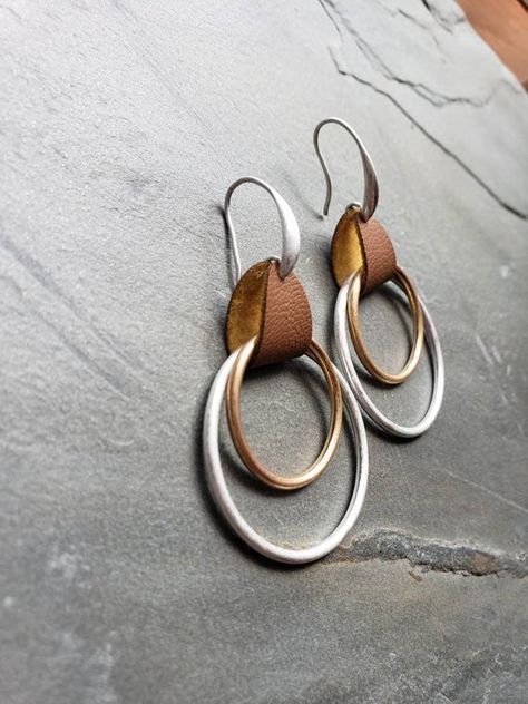 Leather Hoop Earrings, School Bully, Diy Leather Earrings, Leather Jewelry Diy, Double Hoop Earrings, Leather Jewellery, Gold Bracelets, Leather Projects, Jewelry Photography