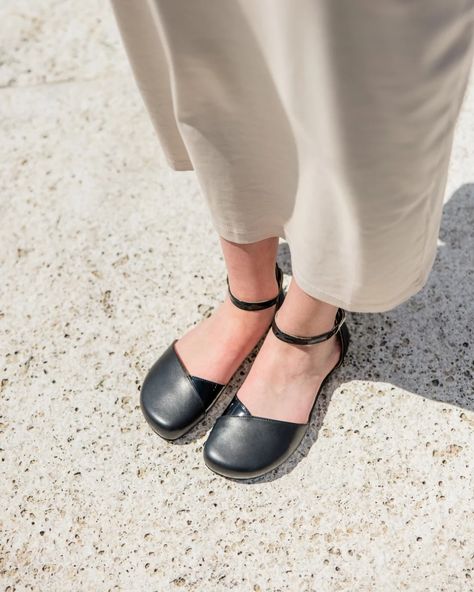 POPPY barefoot sandals Black Vegan