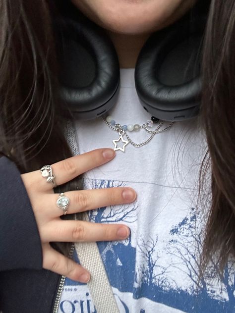 Binding 13, Downtown Girl Aesthetic, Headphones Music, Downtown Girl, Rings Necklace, Aesthetic Blue, Headphones, Music, Blue