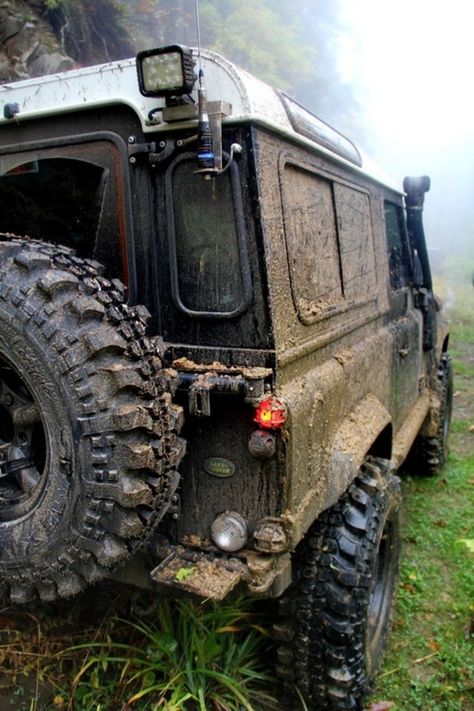 get dirty E90 Bmw, Porsche Classic, Jeep Willys, Land Rover Defender 90, Road Vehicle, Diesel Cars, Defender 90, Jeep 4x4, Land Rover Series