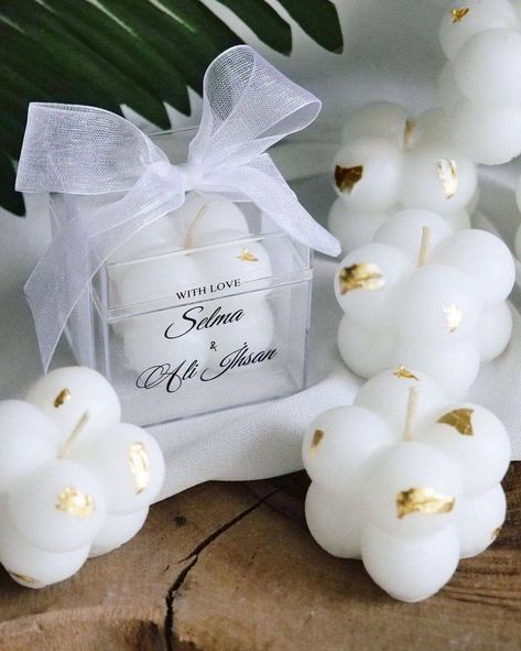 candles, small gifts, gift ideas, home decor, beautiful, gift shop, handmade candles, luxury, scented Theme Bapteme, Candle Wedding Gift, Engagement Party Favors, Wedding Favors And Gifts, Bubble Candle, Wedding Bubbles, Wedding Giveaways, Candle Wedding Favors, Rustic Wedding Favors