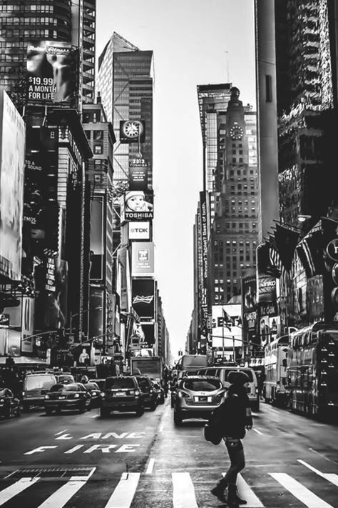 Bad Wallpaper, Editing Pack, White Photo Wall, Black White Aesthetic, Black And White Photo Wall, Monochrome Wall, New York Black And White, Black And White City, Black And White Picture Wall