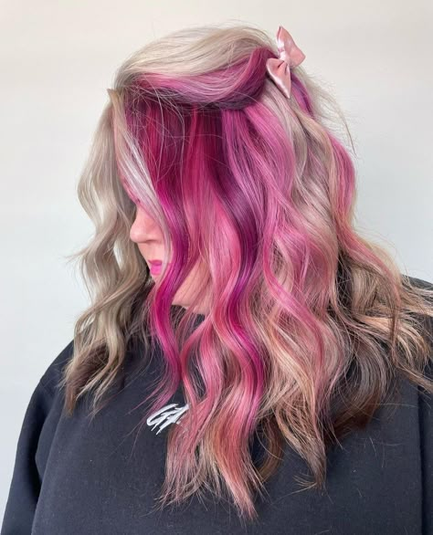 Fun Underneath Hair Color, Short Pink Blonde Hair, Blonde With Vivid Peekaboo, Blonde Hair With Fun Color Underneath, Hair Pink Underneath, Blonde Hair Pink Underneath, Pink Hair Color Ideas For Blondes, Blonde With Peekaboo Color, Preppy Haircut