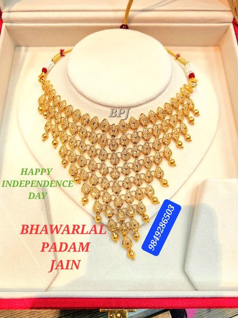 #necklace #kuwait #jewellery #22k #916 #18k #750 #22c #22ct Dubai Necklace, Long Mangalsutra, Dubai Design, Bridal Jewelry Sets Brides, Diamond Pendent, Bridal Jewellery Design, Bangles Jewelry Designs, Jewellery Necklace, Gold Jewellery Design Necklaces