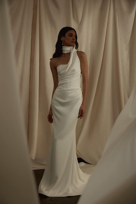 Enaura Bridal, Draped Wedding Dress, Elegant Bridal Dress, Bridal Trends, Crepe Wedding Dress, Sheath Gown, Couture Wedding Gowns, Silk Wedding Dress, Bridal Fashion Week