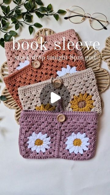 Granny Square Book Sleeve Free Pattern, Knitted Book Bag, Crochet Book Sleeve Free Pattern Granny Square, Book Sleeve Crochet Granny Square, Crochet Granny Square Book Cover, Crochet Granny Square Book Sleeve, Granny Square Book Cover, Crochet Granny Square Pouch, Granny Square Book Sleeve