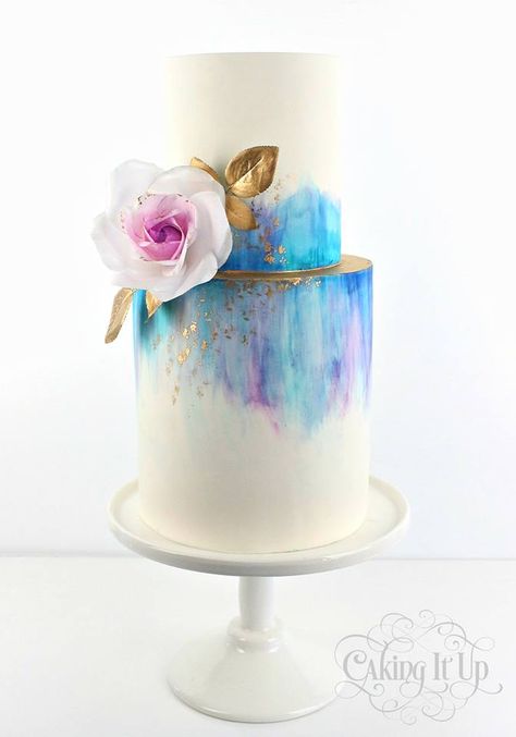 Painted Cake | 6 Unique and Dazzling Wedding Cakes | My Wedding Favors Kek Kahwin, Rodjendanske Torte, Colorful Wedding Cakes, Painted Cake, Watercolor Cake, Traditional Cakes, Cake Trends, Caking It Up, Painted Cakes