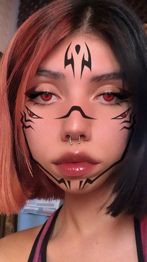 Sukun Jujutsu Kaisen Jujutsu Kaisen Face Paint, Sakuna Jujutsu Kaisen Cosplay, Jujutsu Kaisen Makeup, Megan Outfit, Nails December, Jujutsu Kaisen Cosplay, Make Up Halloween, Holloween Makeup, Anime Cosplay Makeup